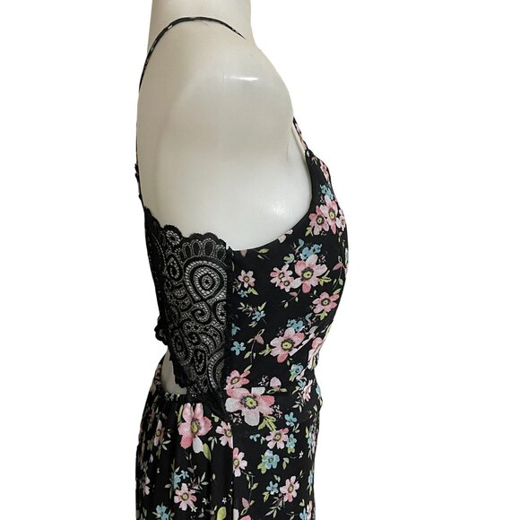 Floral Spaghetti Strap Dress With Lace Back High-Low Hem & Zip Closure - Picture 6 of 10